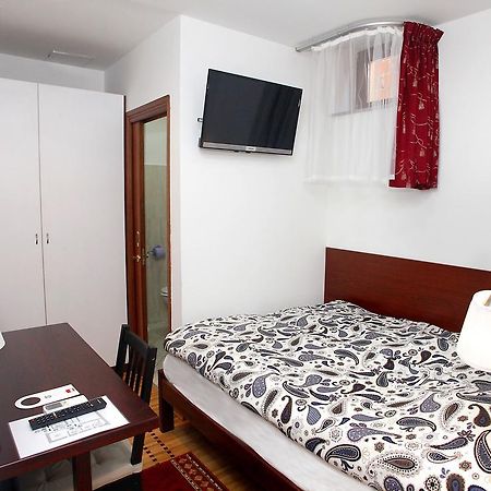Guest House Isabel Zagreb Bagian luar foto