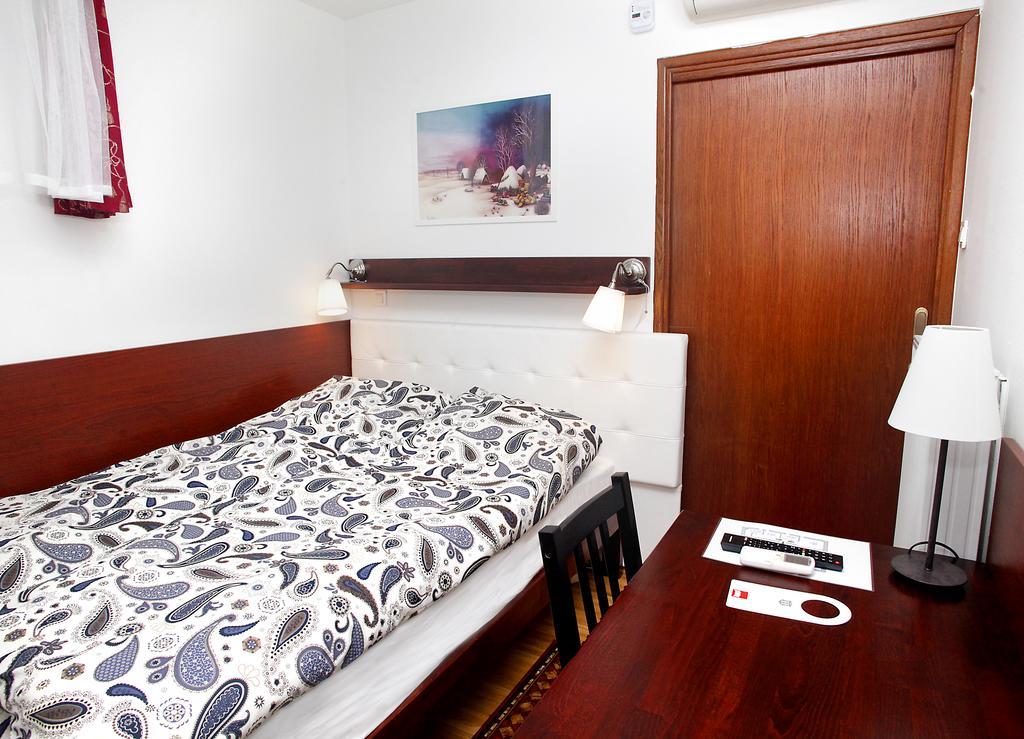 Guest House Isabel Zagreb Bagian luar foto