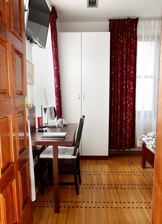 Guest House Isabel Zagreb Bagian luar foto