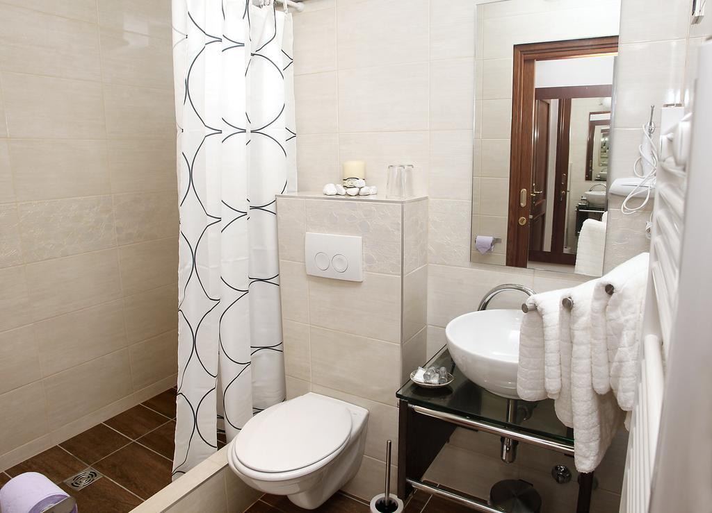 Guest House Isabel Zagreb Bagian luar foto